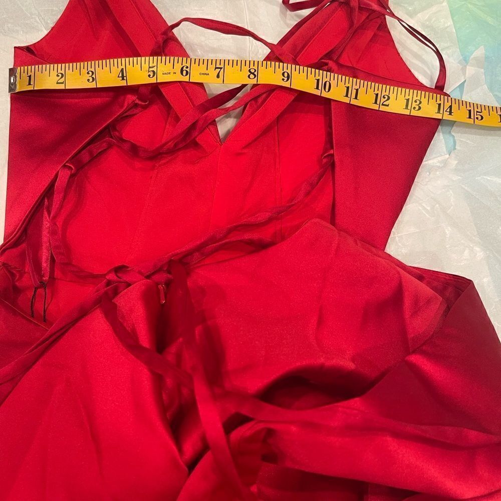 La Femme Strappy Back Satin Ballgown in Deep Red.Size 2 - Picture 15 of 16
